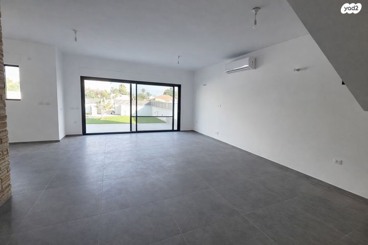 בית פרטי/ קוטג', בנימינה גבעת עדה