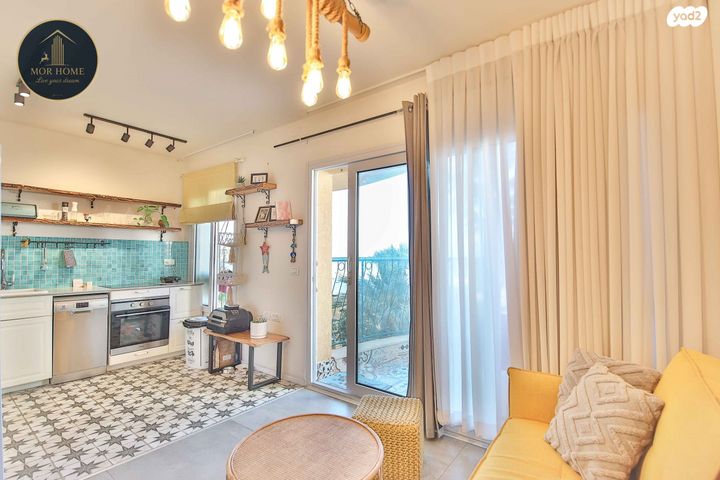 דירה, גבעת אולגה, חדרה