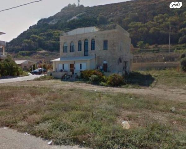 דירת גן, יוברט המפרי 13, עין הים, חיפה