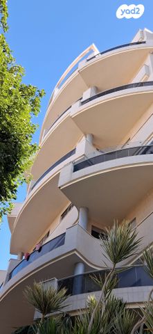 גג/ פנטהאוז, כצנלסון, ראשון לציון