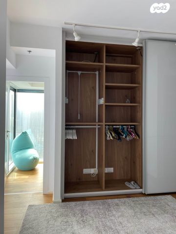 דירה, דרך מנחם בגין 144, תל אביב יפו