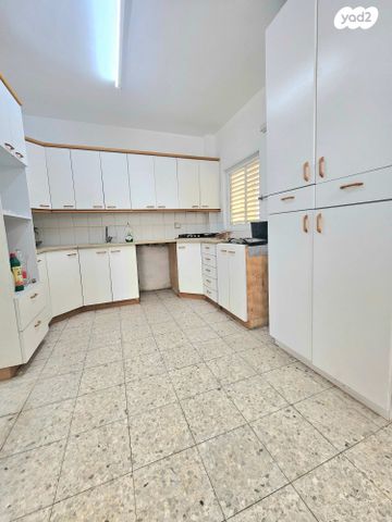 דירה, אבינועם ילין, המרכז השקט / מרכז העיר, פתח תקווה