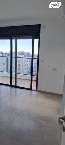 גג/ פנטהאוז, שבט זבולון, אחיסמך, לוד