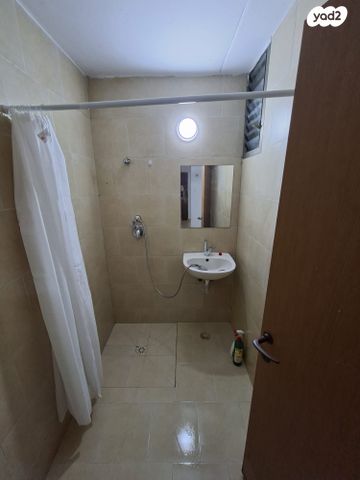 דירה, כרמיאל