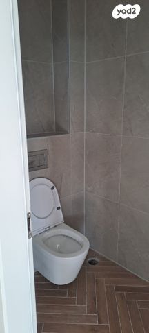 גג/ פנטהאוז, שבט זבולון, אחיסמך, לוד