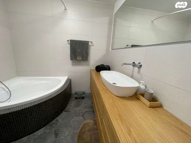 דירה, דרך מנחם בגין 144, תל אביב יפו