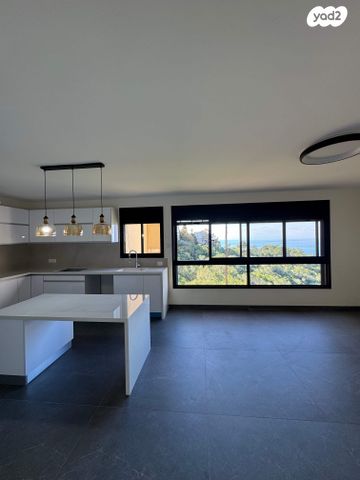 דירה, מרגלית 32, שמבור, חיפה