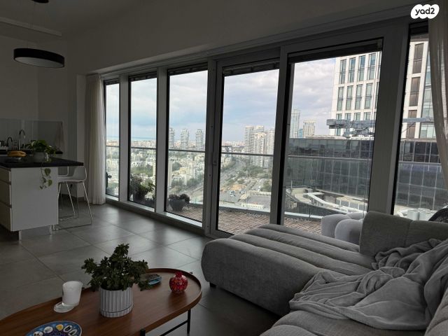 דירה, דרך מנחם בגין 150, תל אביב יפו