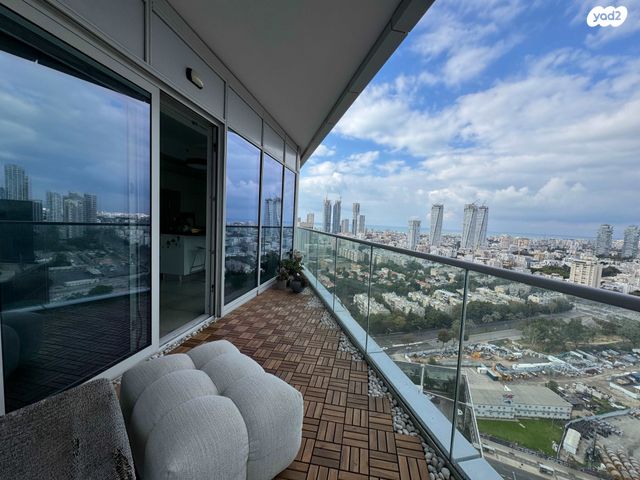 דירה, דרך מנחם בגין 150, תל אביב יפו