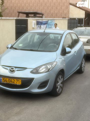 מודעת רכב מאזדה 2