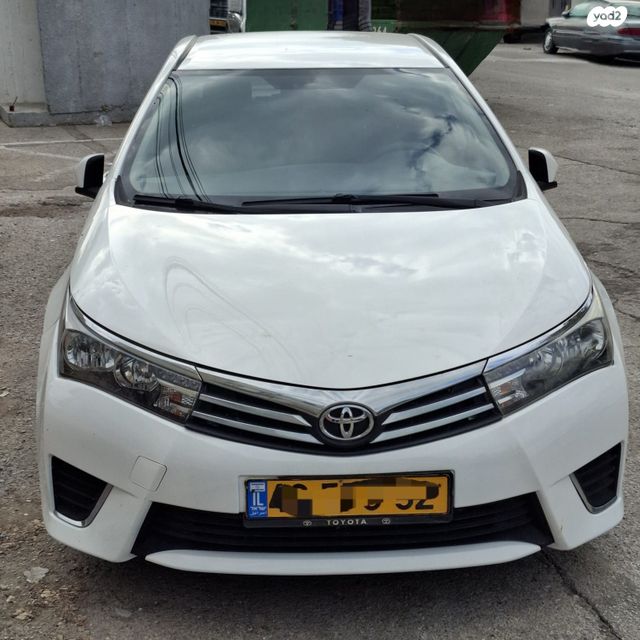 מודעת רכב טויוטה קורולה