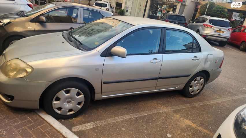 טויוטה קורולה