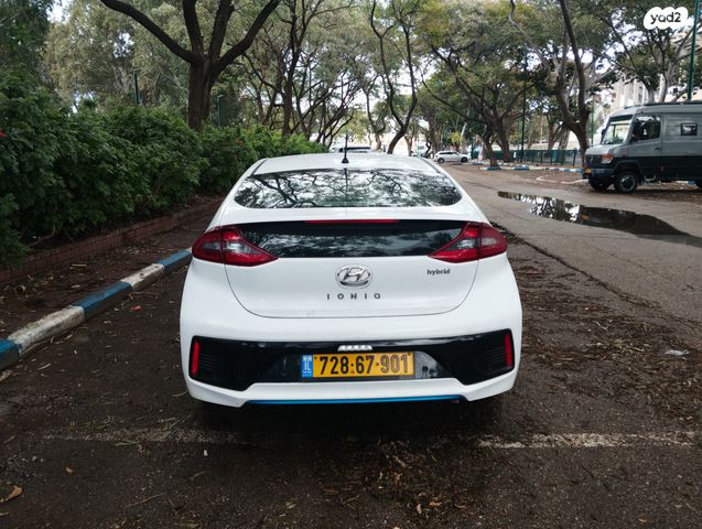 יונדאי איוניק