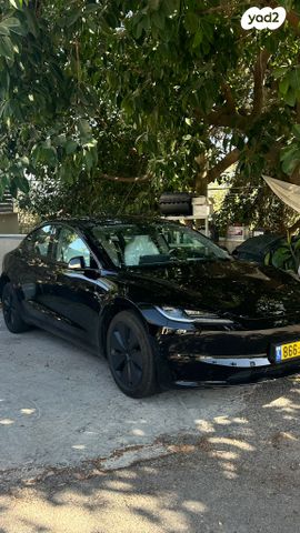 מודעת רכב טסלה מודל 3