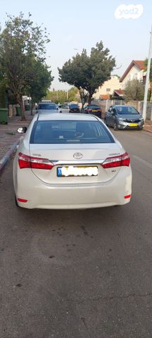 מודעת רכב טויוטה קורולה
