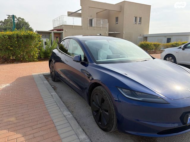מודעת רכב טסלה מודל 3