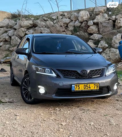 מודעת רכב טויוטה קורולה