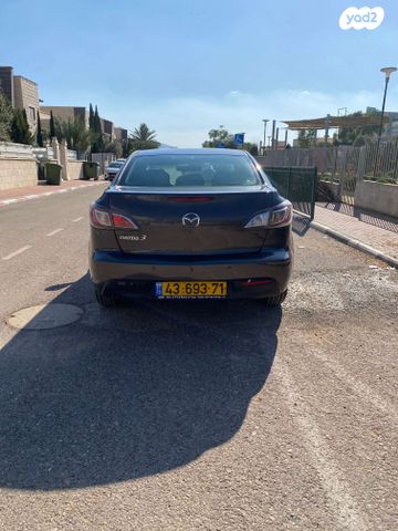 מאזדה 3