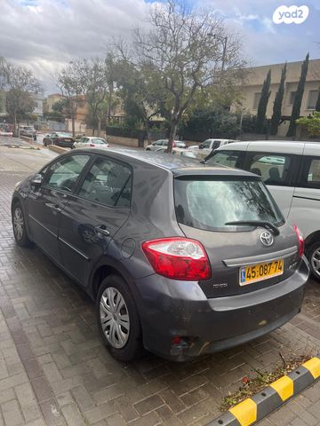 טויוטה אוריס