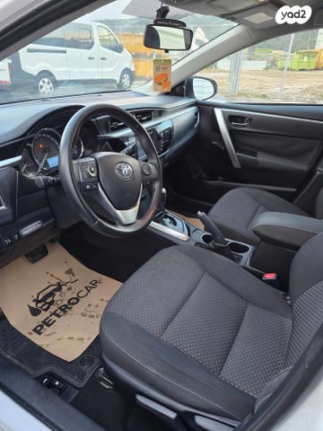 טויוטה קורולה