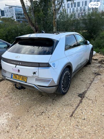 יונדאי איוניק 5