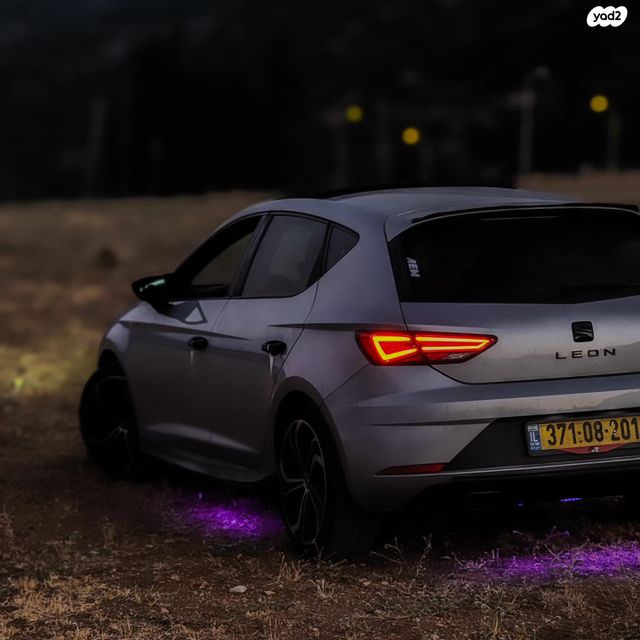 מודעת רכב סיאט לאון