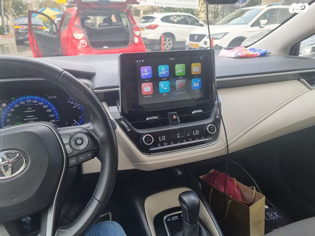 מודעת רכב טויוטה קורולה