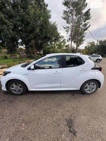 טויוטה יאריס