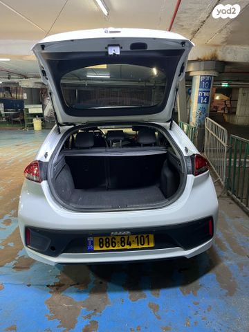 יונדאי איוניק