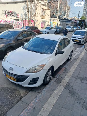 מודעת רכב מאזדה 3