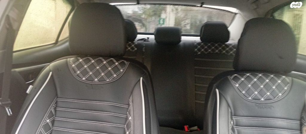 טויוטה קורולה