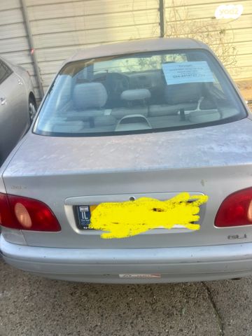 טויוטה קורולה