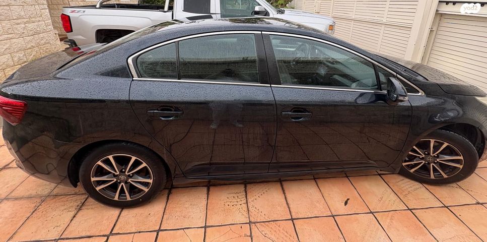 טויוטה אוונסיס