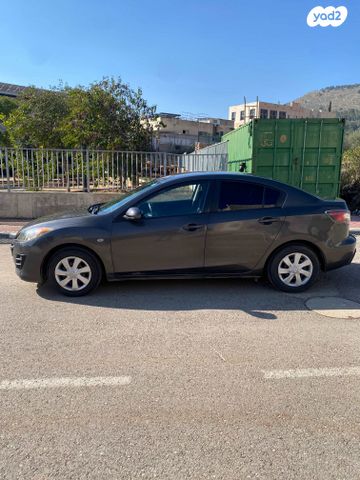 מאזדה 3