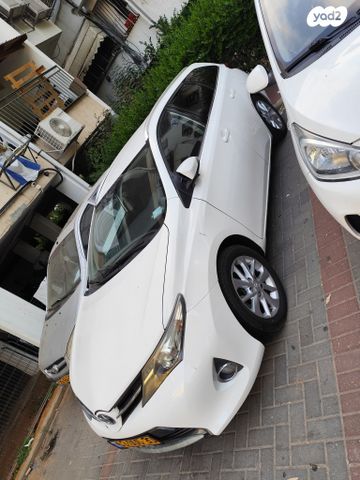 מודעת רכב טויוטה אוריס