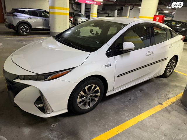 מודעת רכב טויוטה פריוס