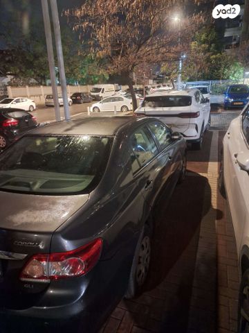 מודעת רכב טויוטה קורולה