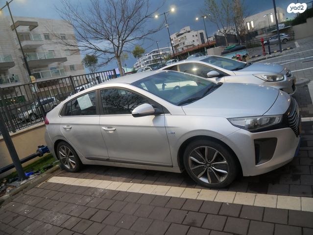 מודעת רכב יונדאי איוניק