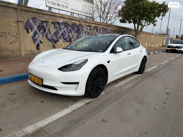 טסלה מודל 3