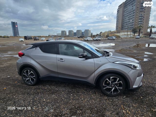 טויוטה C-HR
