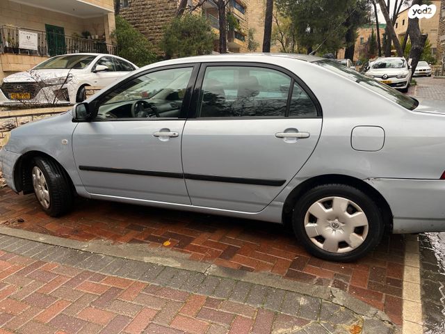 מודעת רכב טויוטה קורולה