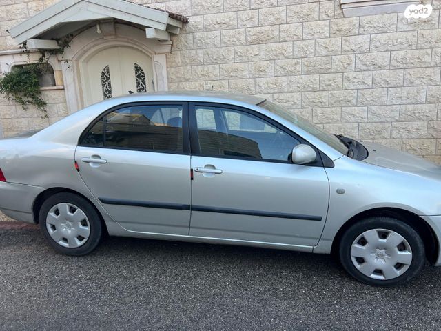 טויוטה קורולה