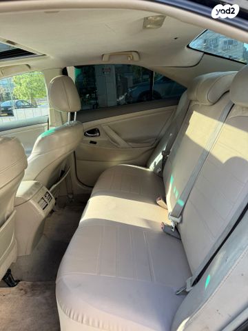 טויוטה קאמרי