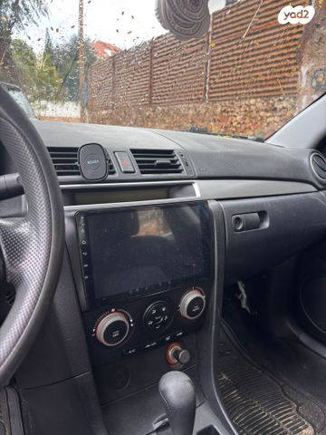 מודעת רכב מאזדה 3