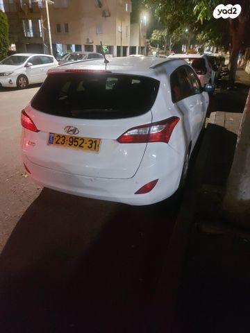 יונדאי i30
