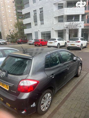 טויוטה אוריס