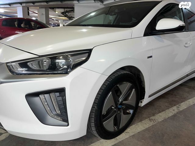 יונדאי איוניק