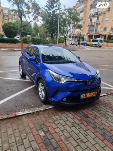 טויוטה C-HR