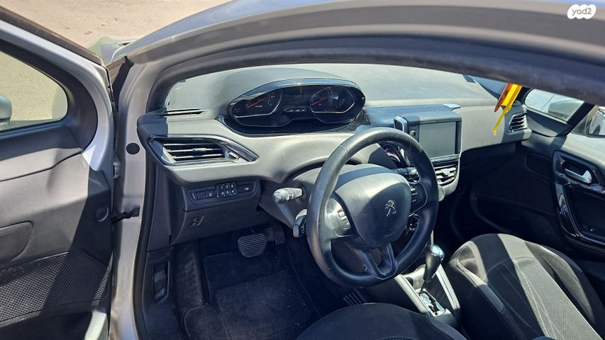 מודעת רכב פיג'ו 208