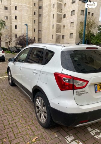 סוזוקי קרוסאובר